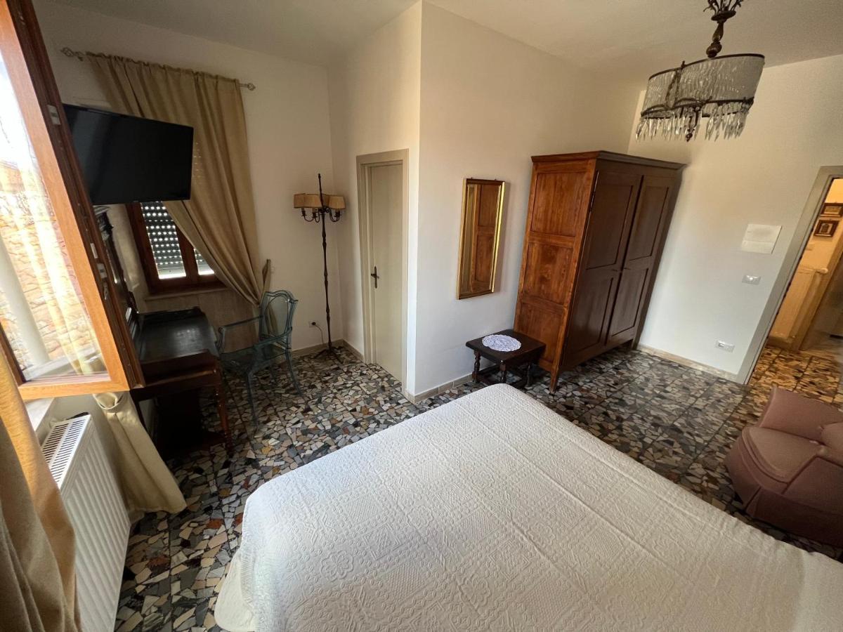 Le Camere Dei Magi Saturnia Esterno foto